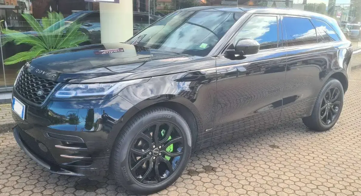 Usata Land Rover Range Rover Velar R-Dynamic 179 CV (131 kW) 2021 Nero SUV