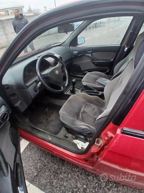 Usata Alfa Romeo 146 1998 Utilitaria
