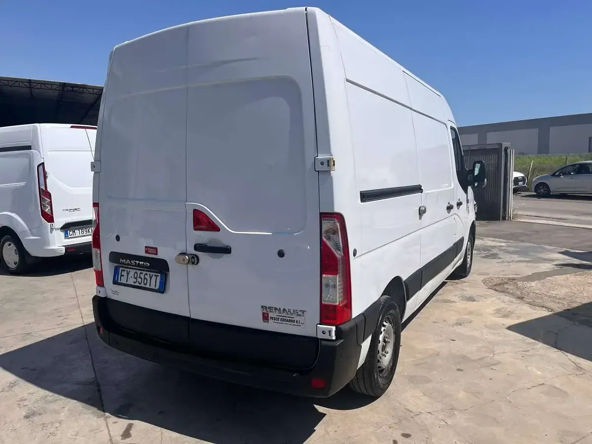 Usata Renault Master 136 CV (100 kW) 2020 Bianco Monovolume