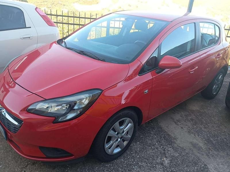 Usata Opel Corsa 75 CV (55 kW) 2015 Rosso Berlina