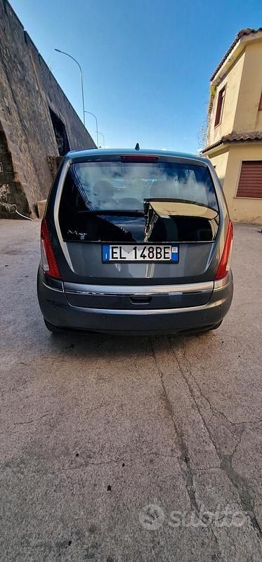 Usata Lancia Musa 95 CV (69 kW) 2025 Grigio Monovolume