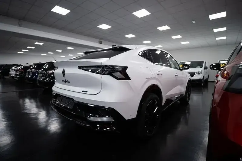 Usata Renault Rafale Esprit Alpine 200 CV (147 kW) 2024 Bianco SUV
