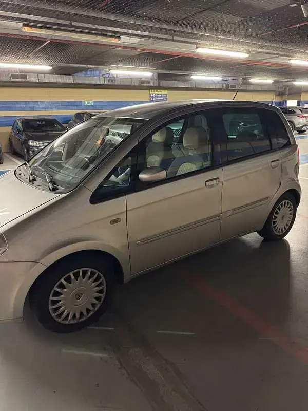 Usata Lancia Musa 95 CV (69 kW) 2007 Monovolume