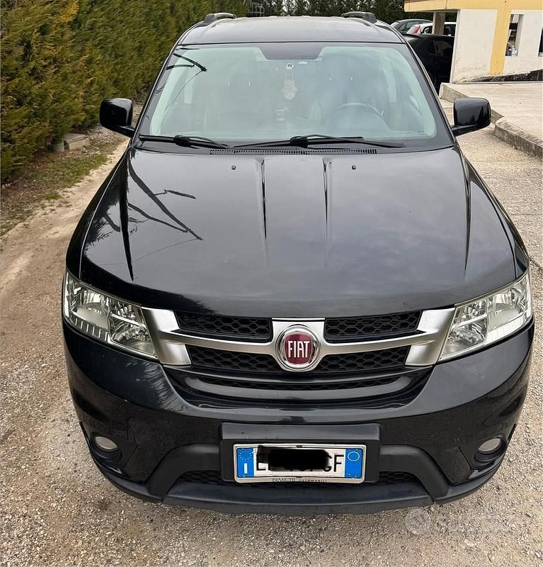 Usata Fiat Freemont 140 CV (102 kW) 2015 Nero SUV