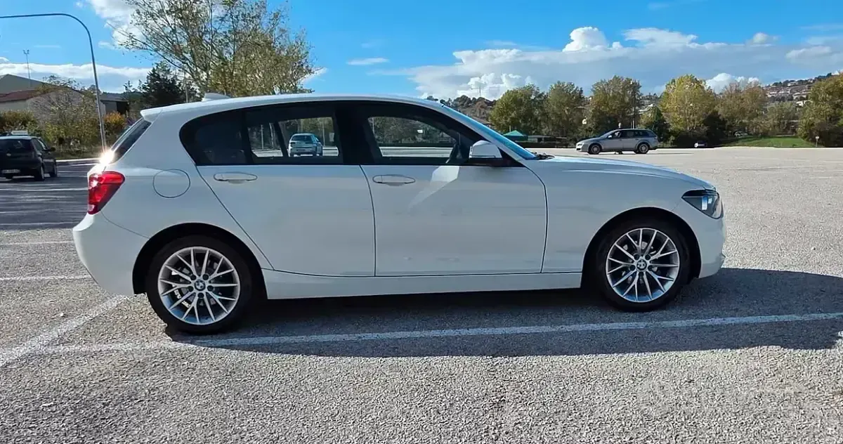 Usata BMW 120 184 CV (135 kW) 2013 Bianco Utilitaria