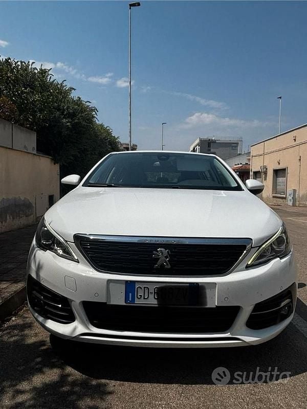 Usata Peugeot 308 Business-Line 131 CV (96 kW) 2021 Bianco Berlina