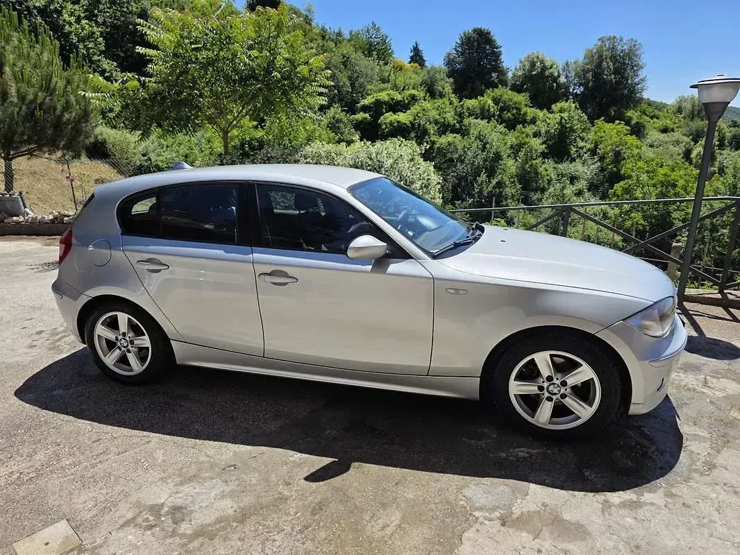Usata BMW 118 Efficient Dynamics 122 CV (89 kW) 2006 Utilitaria
