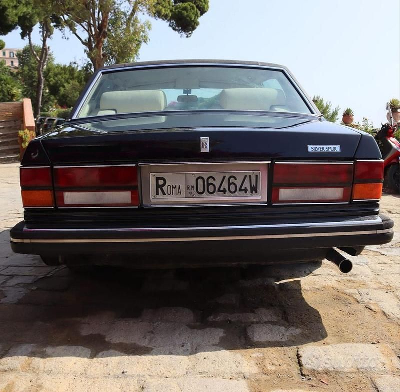 Usata Rolls Royce Silver Spur 235 CV (172 kW) 1989 Nero Berlina