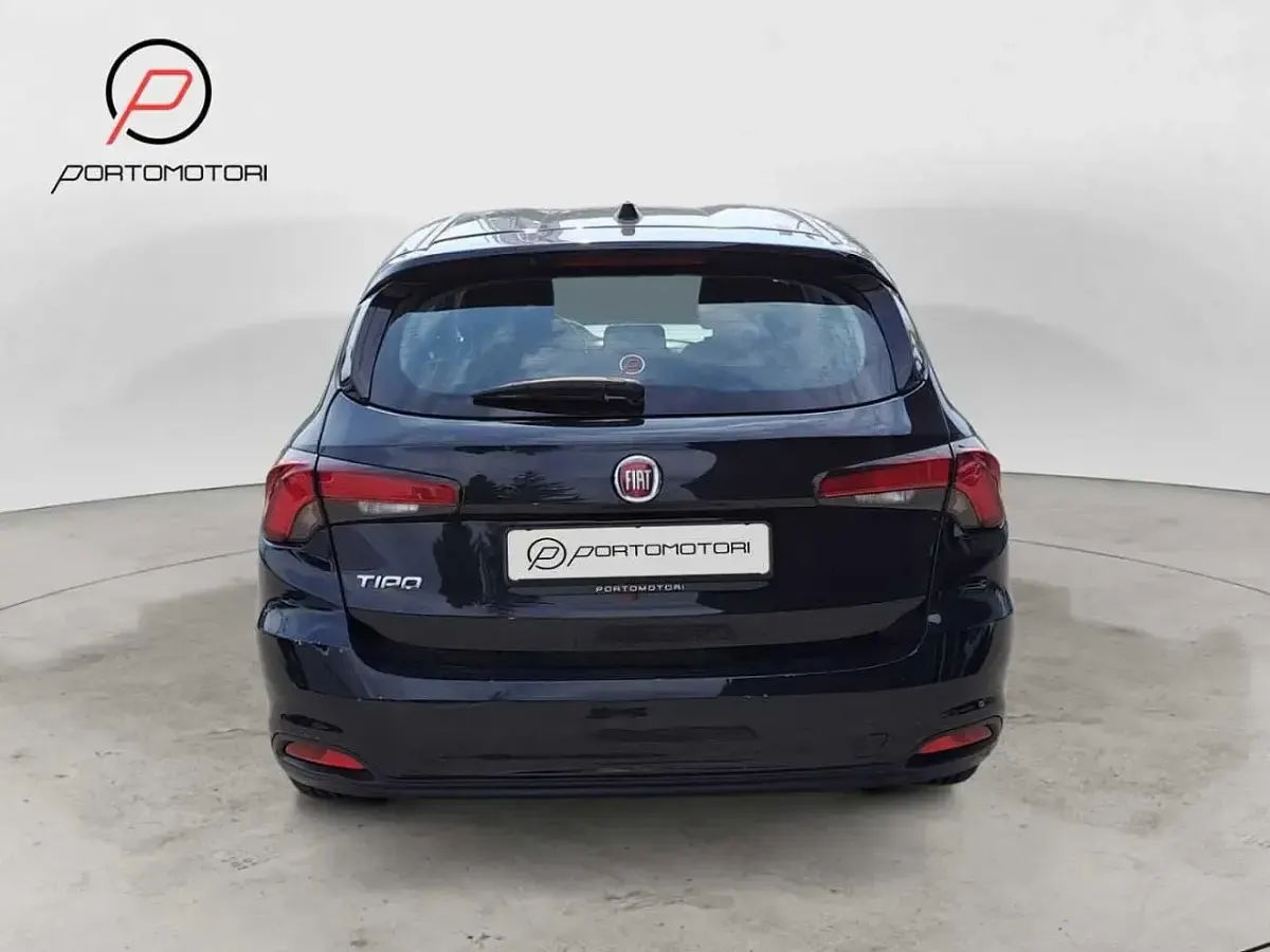 Usata Fiat Tipo 100 CV (73 kW) 2023 Nero Station wagon