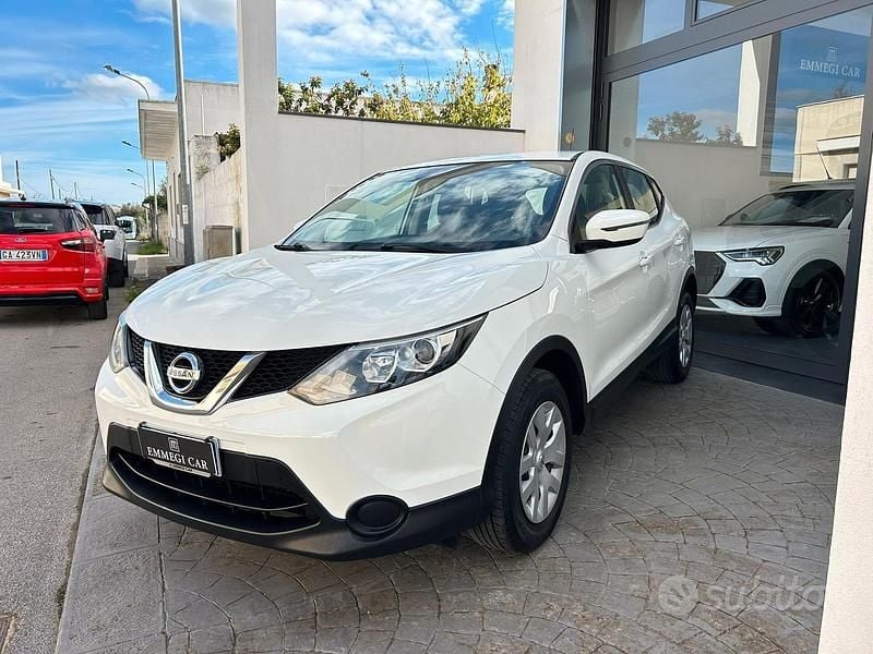 Usata Nissan Qashqai 110 CV (80 kW) 2016 Bianco SUV