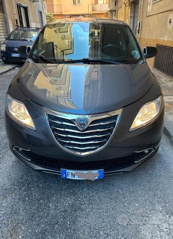 Usata Lancia Ypsilon 69 CV (50 kW) 2018 Utilitaria