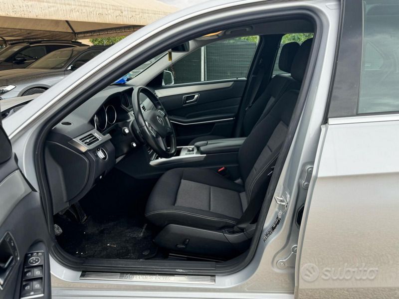 Usata Mercedes E200 136 CV (100 kW) 2015 Grigio Berlina