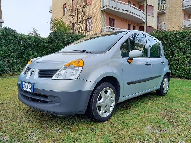 Usata Renault Modus 2005 Grigio Monovolume
