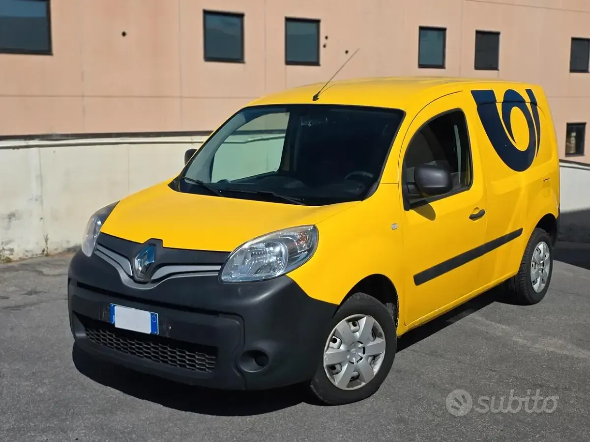 Usata Renault Kangoo 90 CV (66 kW) 2018 Giallo Monovolume