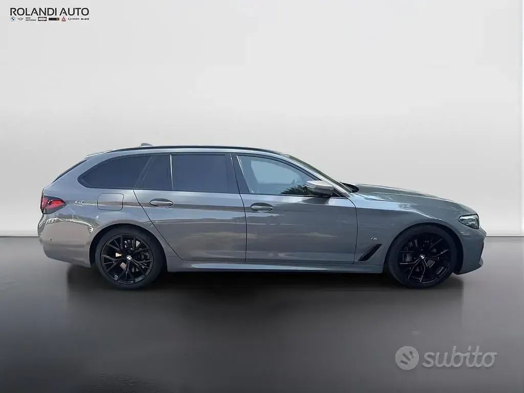 Usata BMW 530 M Sport 249 CV (183 kW) 2022 Grigio Station wagon