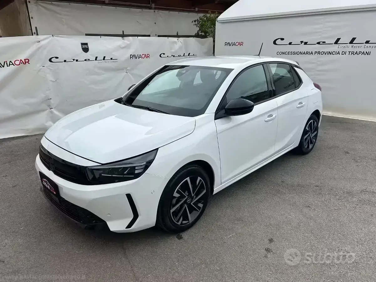 Usata Opel Corsa Edition 101 CV (74 kW) 2025 Bianco Utilitaria