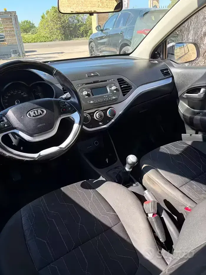 Occasion Kia Picanto 67 ch (49 kW) 2014 Gris Citadine