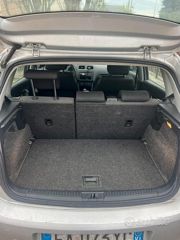 Usata VW Polo 75 CV (55 kW) 2010 Grigio Utilitaria