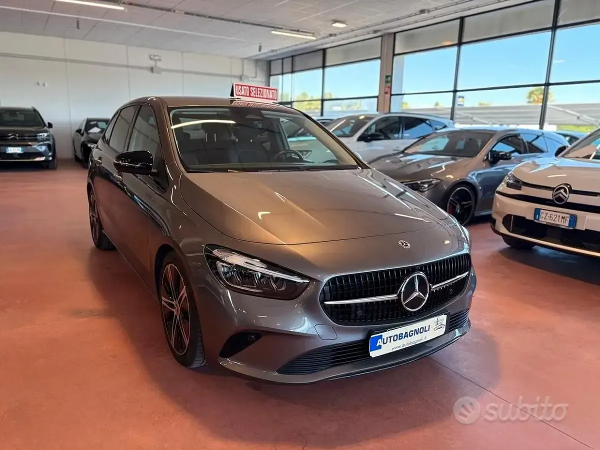 Usata Mercedes B200 Advanced Plus 150 CV (110 kW) 2023 Grigio Utilitaria