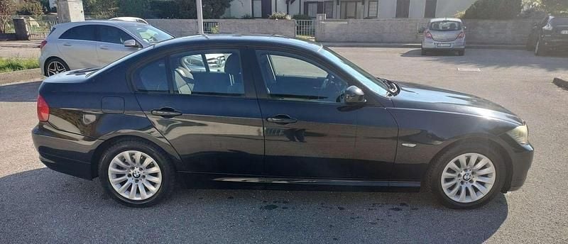 Usata BMW 320 177 CV (130 kW) 2008 Nero Berlina