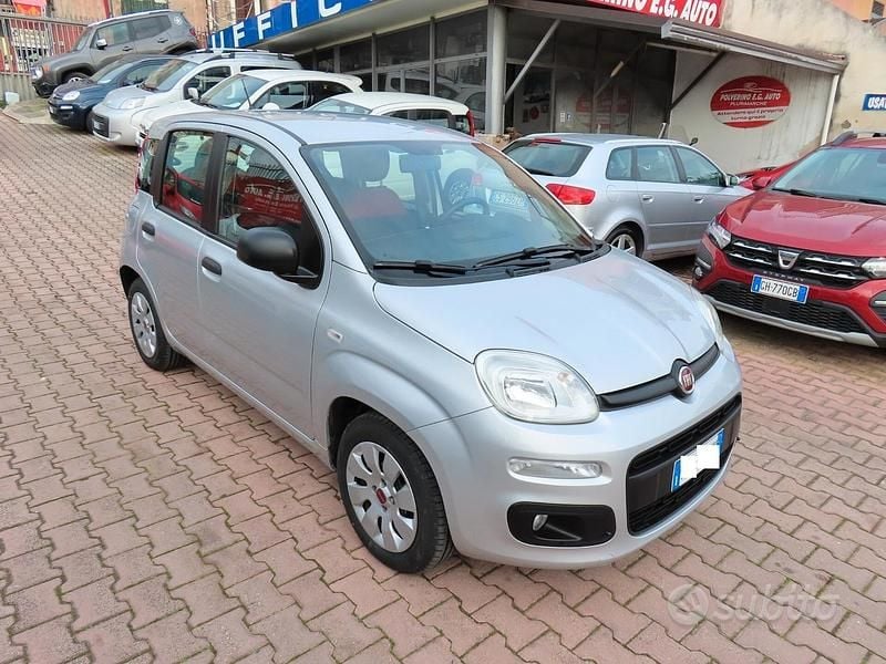Usata Fiat Panda 69 CV (50 kW) 2017 Grigio Utilitaria