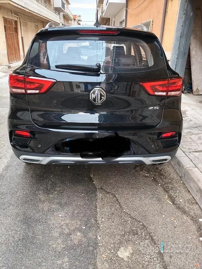 Usata MG ZS Luxury 106 CV (77 kW) 2025 Nero SUV