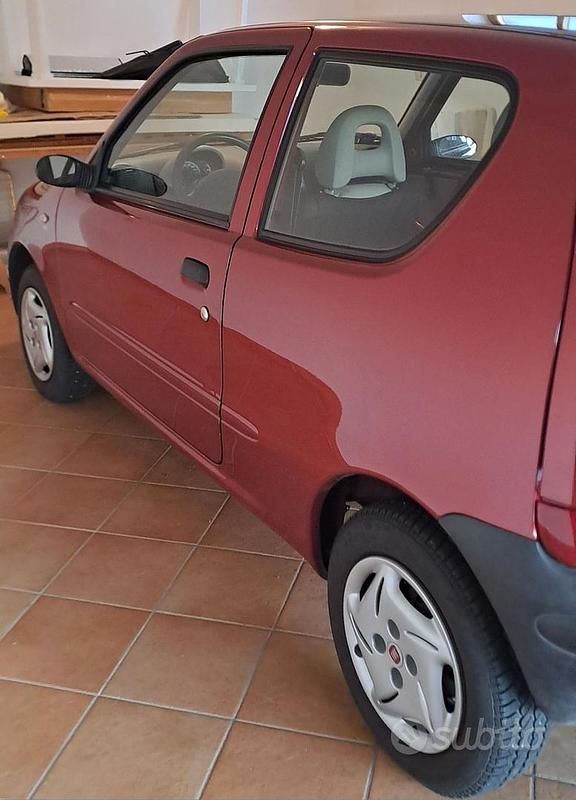 Usata 2006 Fiat 600 Due volumi | 3000 € (Buon prezzo) - Immagine 1/4