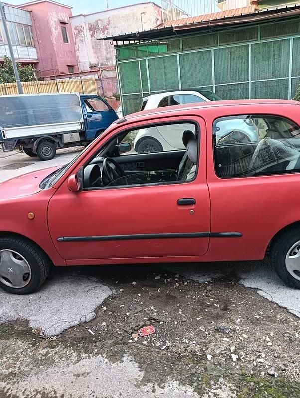 Usata Nissan Micra 1998 Rosso Utilitaria