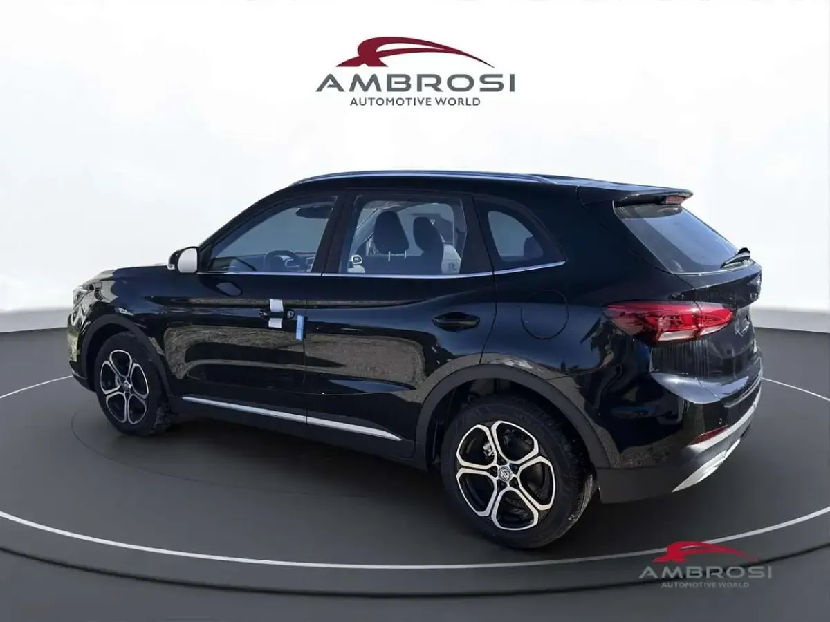Nuova MG ZS Comfort 197 CV (144 kW) 2026 British green SUV