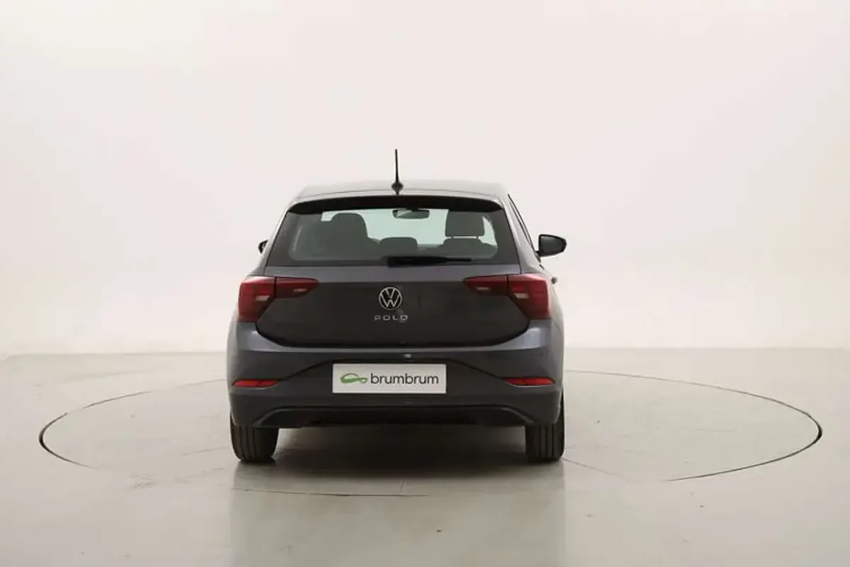 Begagnad VW Polo Life 95 HK (69 kW) 2022 Grå Halvkombi