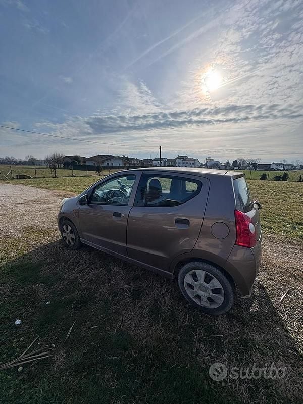 Usata Suzuki Alto 68 CV (50 kW) 2010 Utilitaria