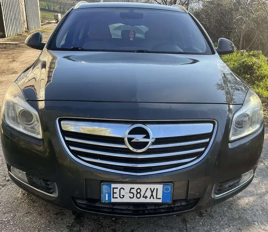 Usata Opel Insignia Cosmo 160 CV (117 kW) 2011 Station wagon