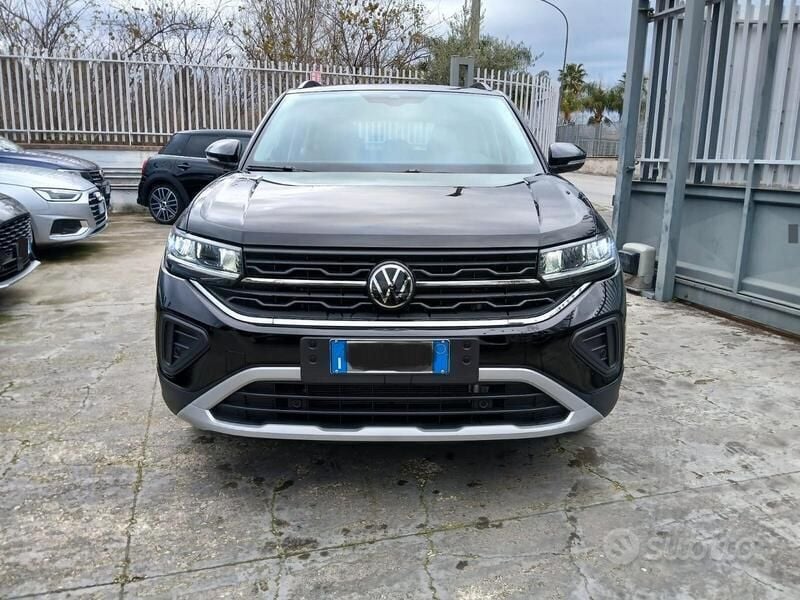 Nero Usata 2024 VW T-Cross Style SUV | 23.900 € (Buon prezzo) - Immagine 1/4