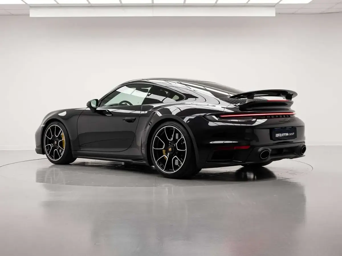 Usata Porsche 992 650 CV (478 kW) 2021 Nero Coupé