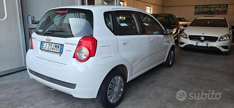 Usata Chevrolet Aveo LS 86 CV (63 kW) 2012 Bianco Berlina