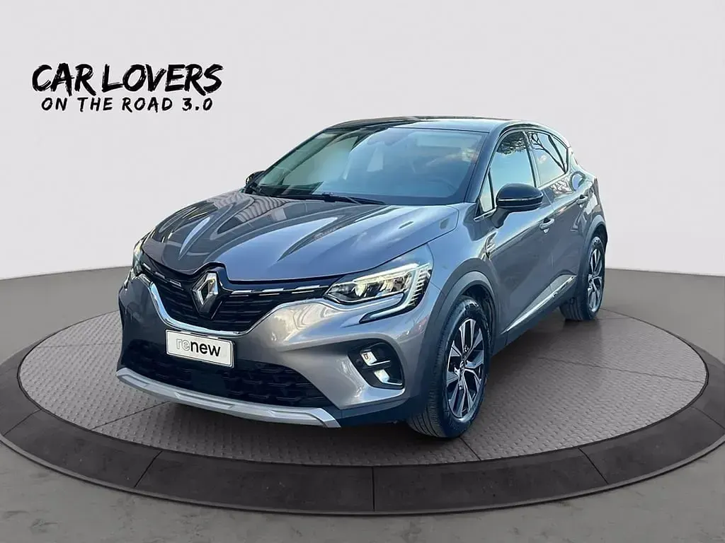 Begagnad Renault Captur Techno 140 HK (102 kW) 2022 SUV