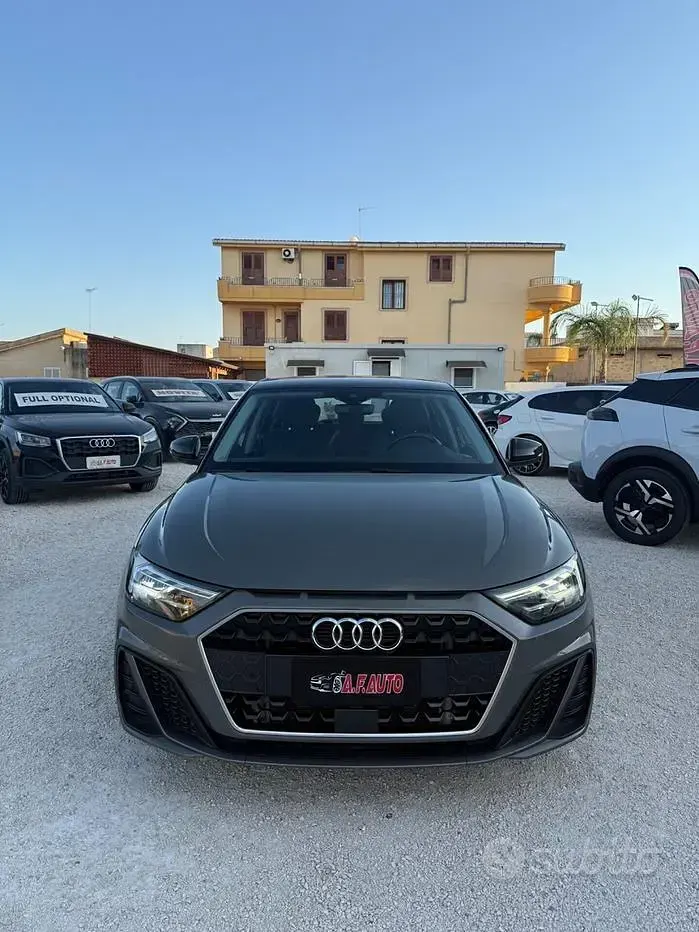 Usata Audi A1 S-Line 110 CV (80 kW) 2023 Grigio SUV