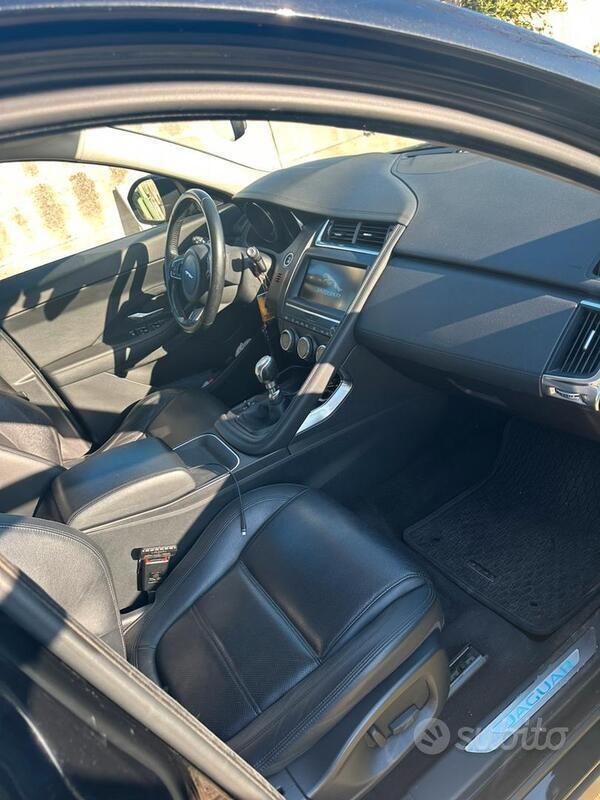 Usata Jaguar E-Pace S 150 CV (110 kW) 2018 Nero SUV