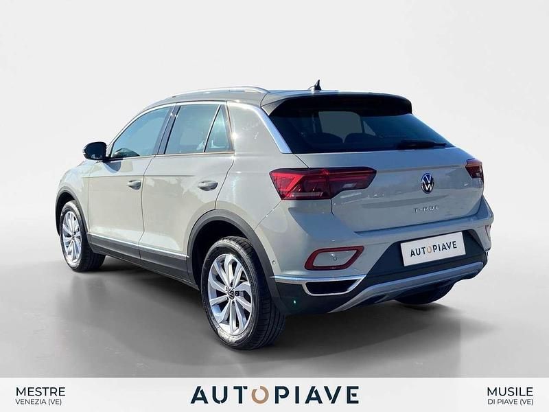 Usata VW T-Roc Style 110 CV (80 kW) 2022 Grigio SUV