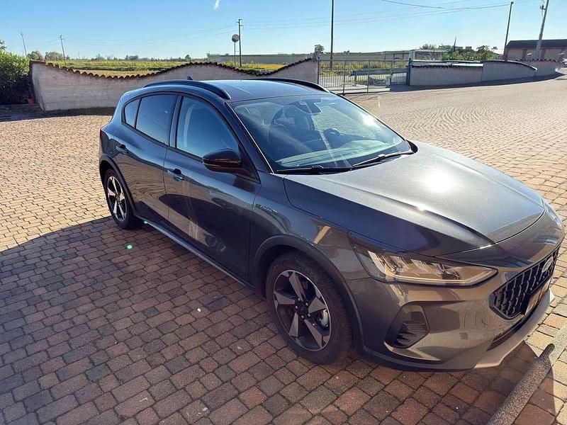 Usata Ford Focus Active X 155 CV (114 kW) 2024 Grigio Berlina