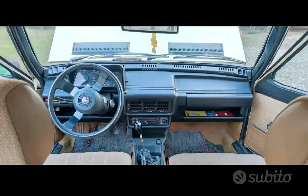 Usata Alfa Romeo Giulietta 109 CV (80 kW) 1982 Bianco Berlina