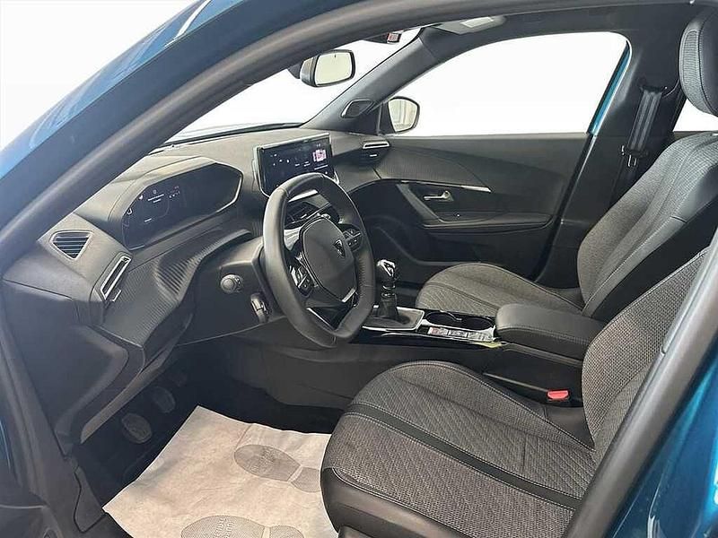 Usata Peugeot 2008 Allure 101 CV (74 kW) 2025 Blu SUV