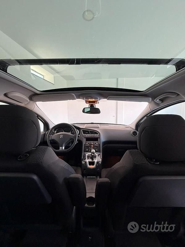 Usata Peugeot 5008 156 CV (114 kW) 2010 Monovolume