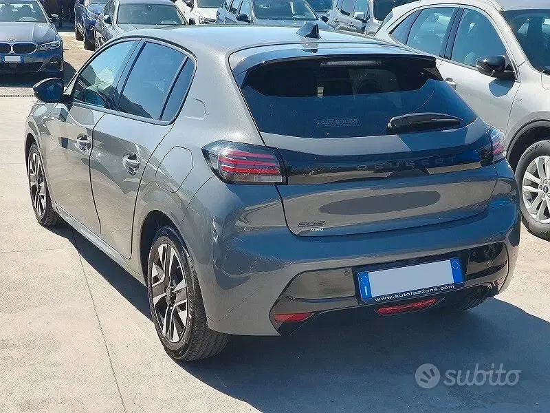Usata Peugeot 208 S 101 CV (74 kW) 2024 Grigio Utilitaria