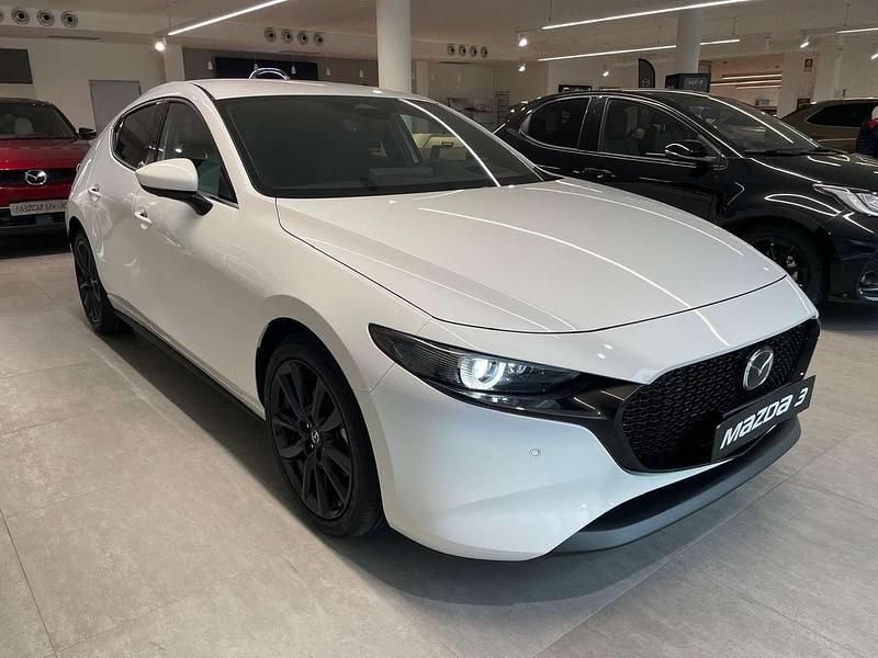 Nuova Mazda 3 Exclusive-Line 186 CV (136 kW) 2026 Artic white cle Berlina