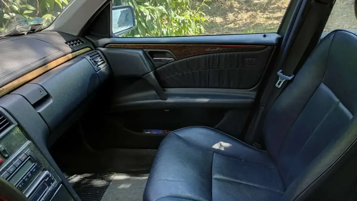 Usata Mercedes E300 Avantgarde 177 CV (130 kW) 1998 Berlina