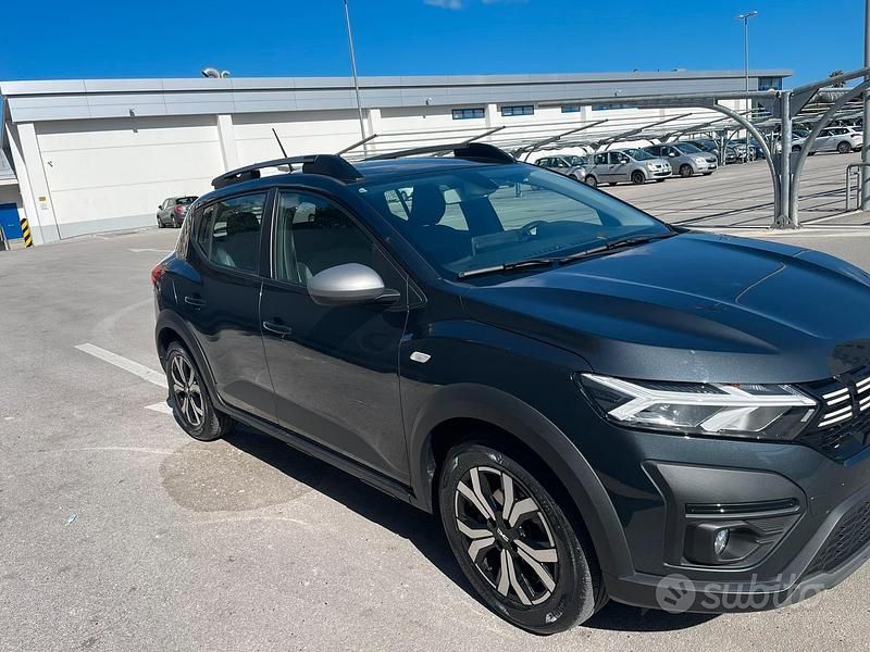 Usata Dacia Sandero Expression 2023 Grigio SUV