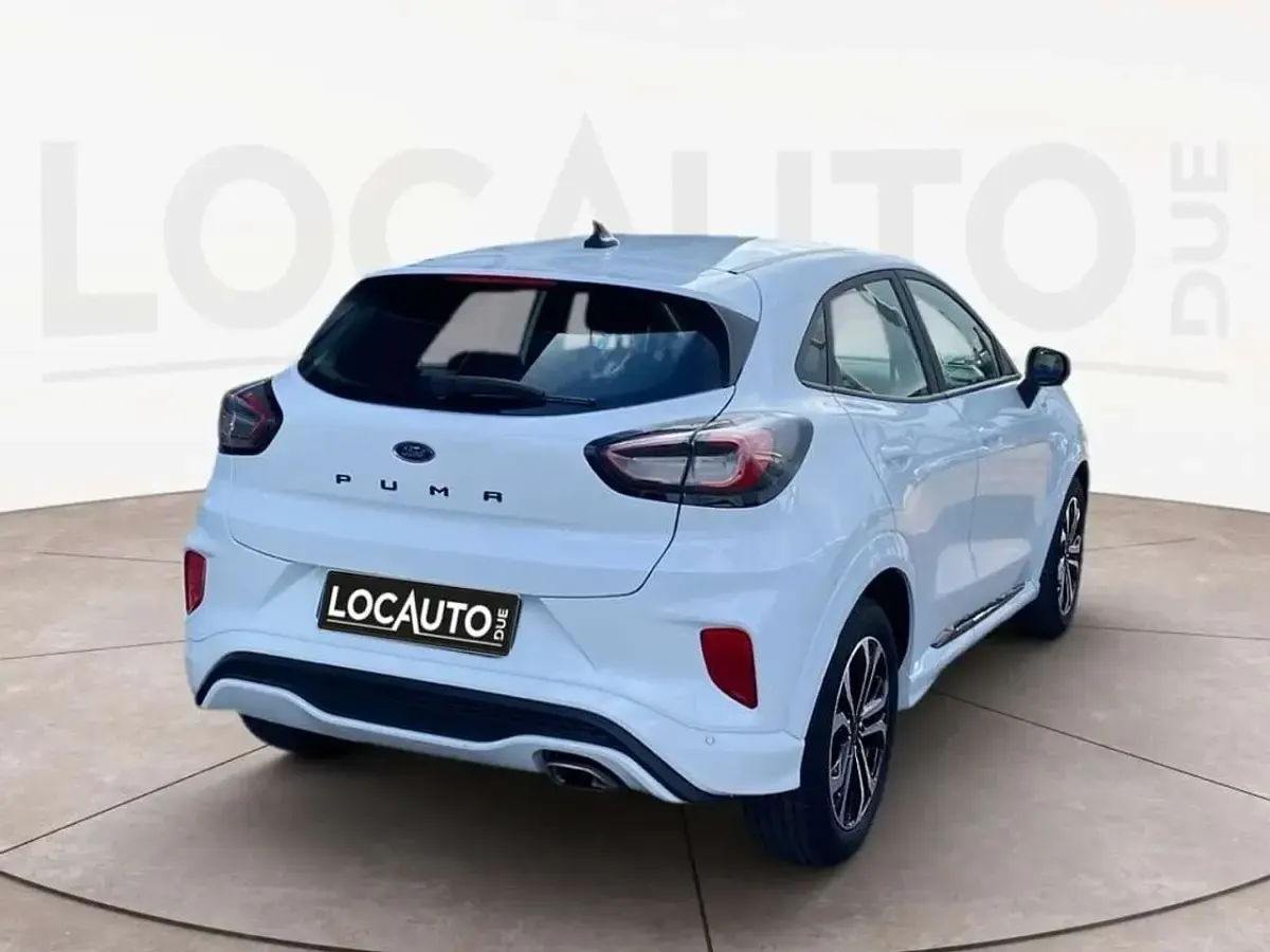 Käytetty Ford Puma ST-Line 120 HP (88 kW) 2022 Valkoinen Katumaasturi