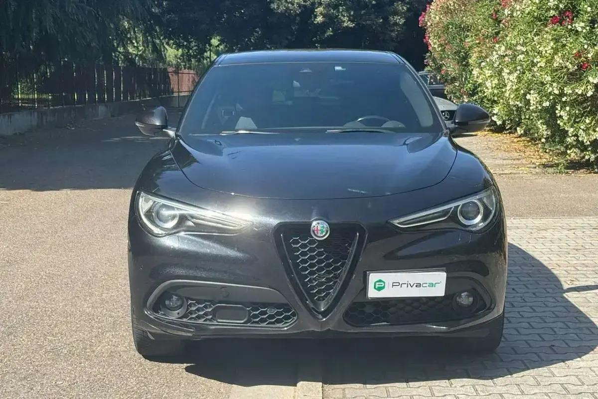 Usata Alfa Romeo Stelvio Veloce 209 CV (153 kW) 2021 Nero SUV