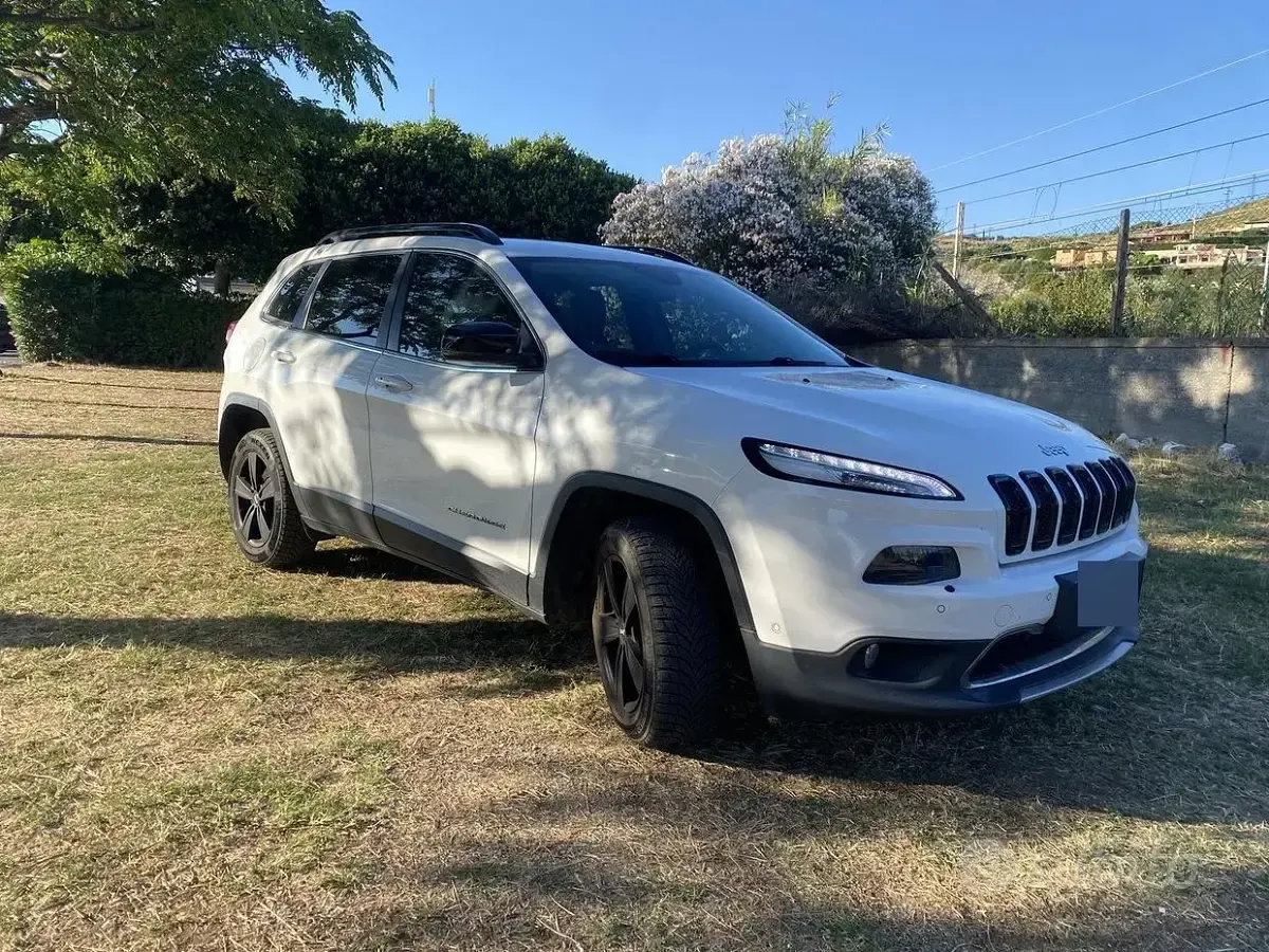 Usata Jeep Cherokee Night Eagle 200 CV (147 kW) 2017 Bianco SUV